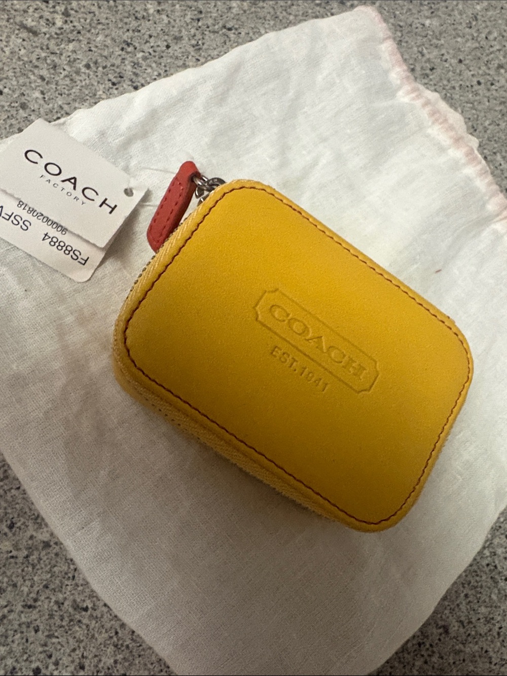 Coach Yellow Leather pill box / Case with Red Pull. NWT !